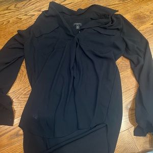 ANN TAYLOR BLACK BLOUSE